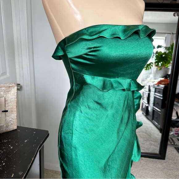 RUNAWAY THE LABEL LORENA MAXI DRESS - Picture 6 of 13